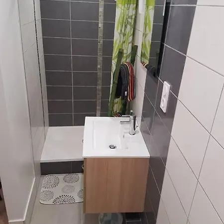 Cocon Du Centre Avec Parking Et Wifi Apartamento *